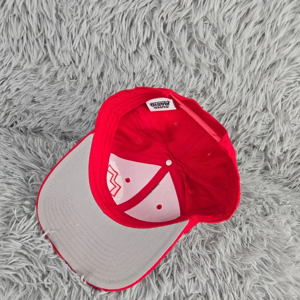 Nintendo Super Mario Snapback Hat Unisex One‎ Size Red Embroidered Logo 2018